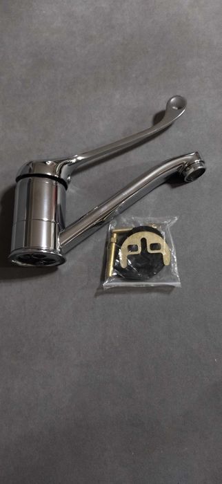 Смеситель для умывальника