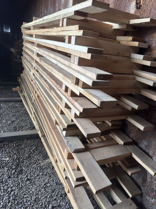 Деревянные рейки, брус, поддон