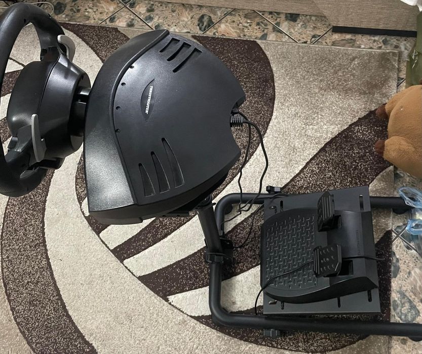 Volan Thrustmaster T80 RW Ferrari 488GTB pentru PlayStation 5 + suport