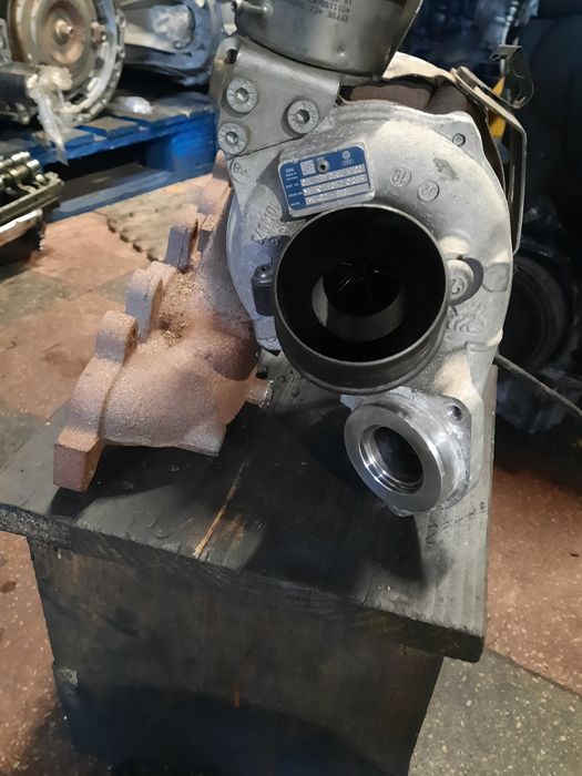 Turbina turbosuflanta vw Passat b7 2.0tdi cff octavia 2 03l253056g