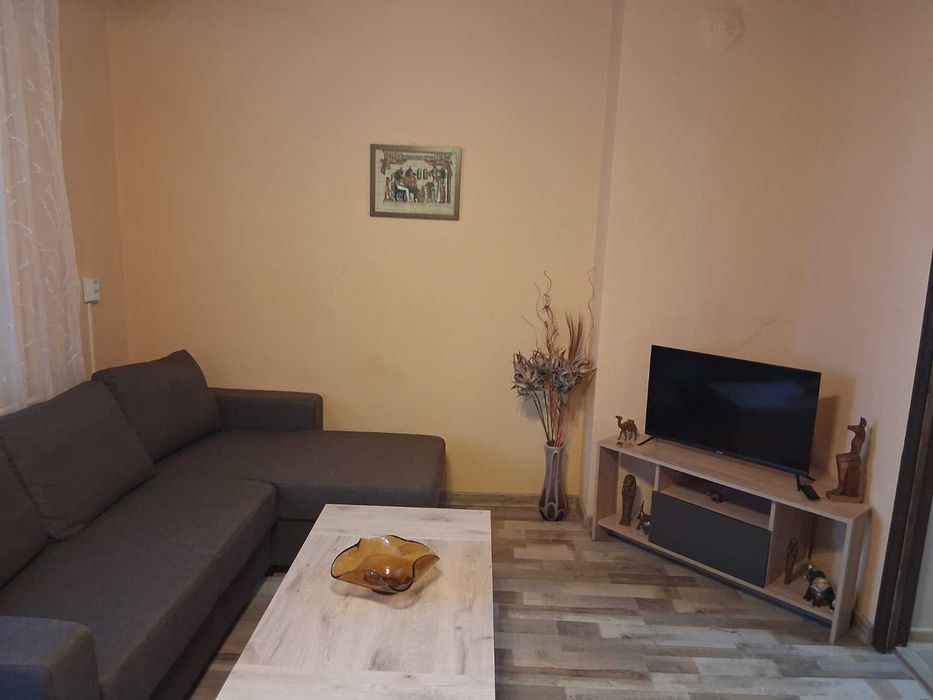 Апартамент под наем в младост