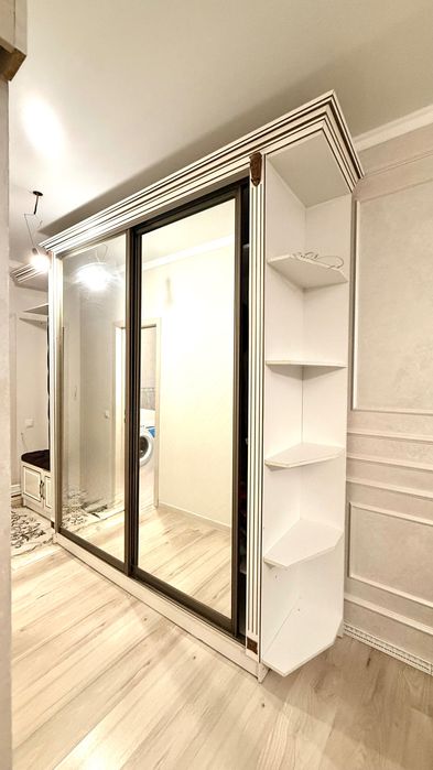 Шкаф для прихожей