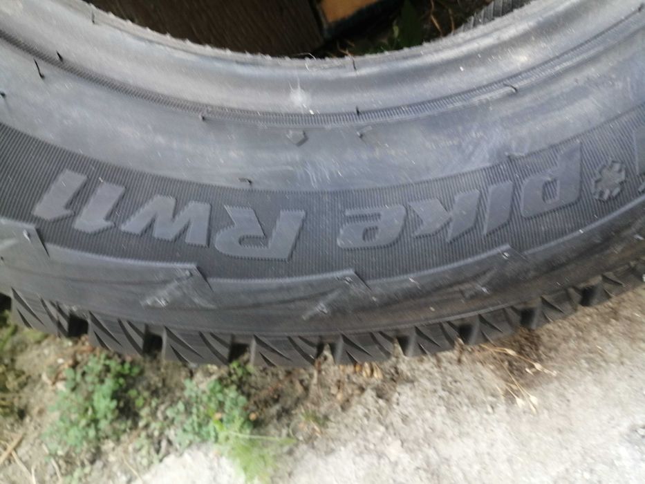 Продам резину комплект