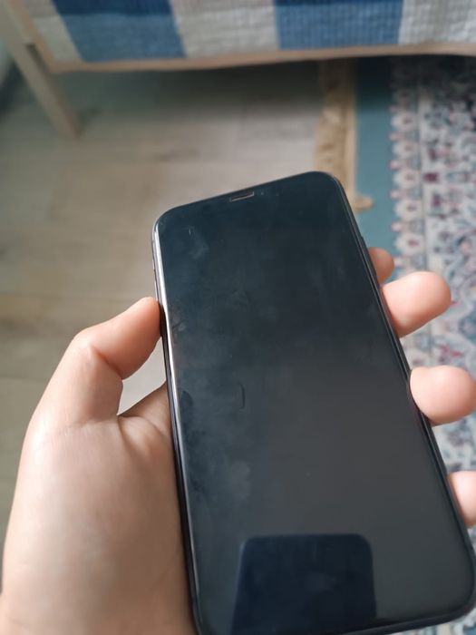 iPhone 11 с гарантией