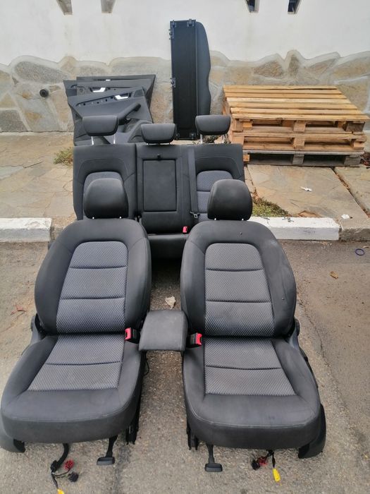 Салон за Q5 2015