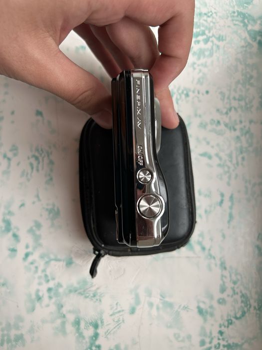 Fujifilm finepix av100