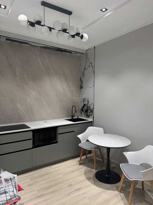 Сдаётся новостройка 2/2/9 на Юнусабаде, 15-квартал, ор-р: м.Туркистан!