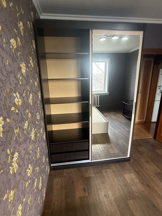 Продам новый вместительный шкаф