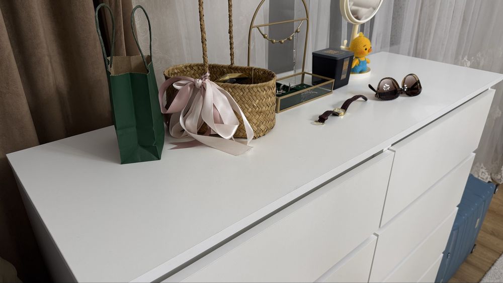 Комод 120 см высоты. Россия