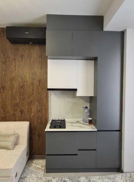 Срочно Продаётся ШРуставели 1/9/14 евро ремонт с мебелью техникой !