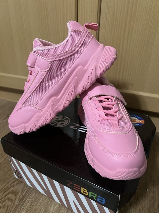 Кроссовки для девочки 34-35р