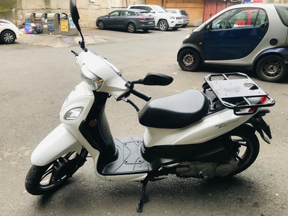 Sym cargo Scuter 125