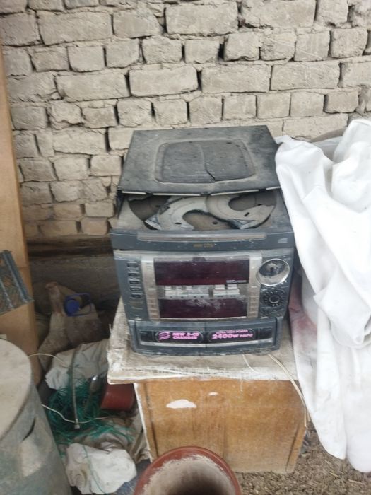 Продается музыкальный центр AIWA