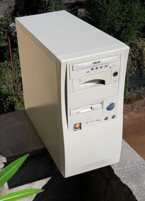 Calculatoare retro/vintage/colectie - la comanda - orice configuratie