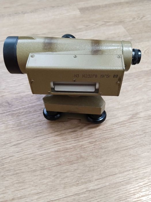 Нивелир советский