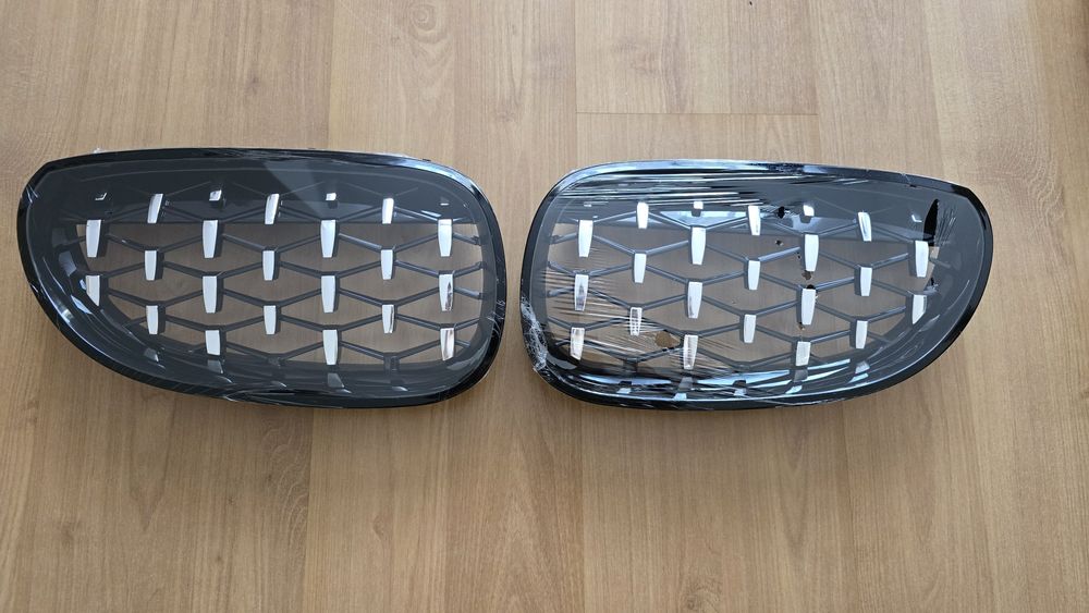 Grile capota diamond duble BMW E46 F10 F11 F30 E60 E61 E90 E91 E92 E93