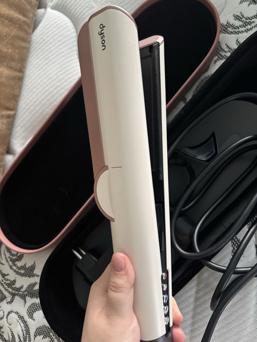 Дайсон утюжок Airstrait