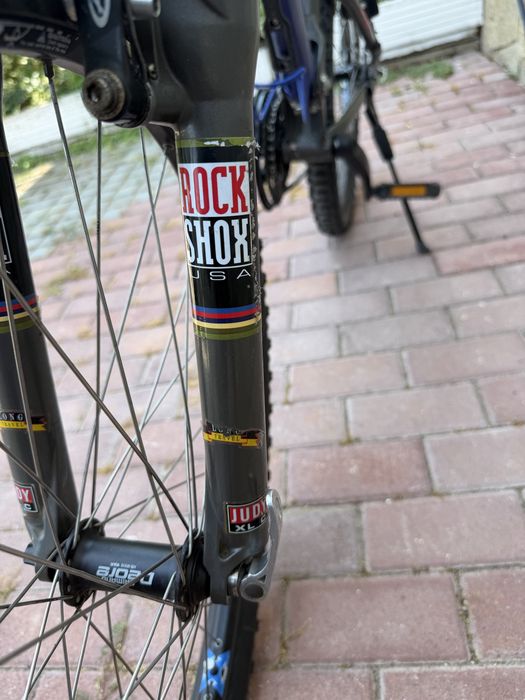 Trek Glide Full Suspension – RockShox Judy XL C – Fox Vanilla X – Shimano Deore