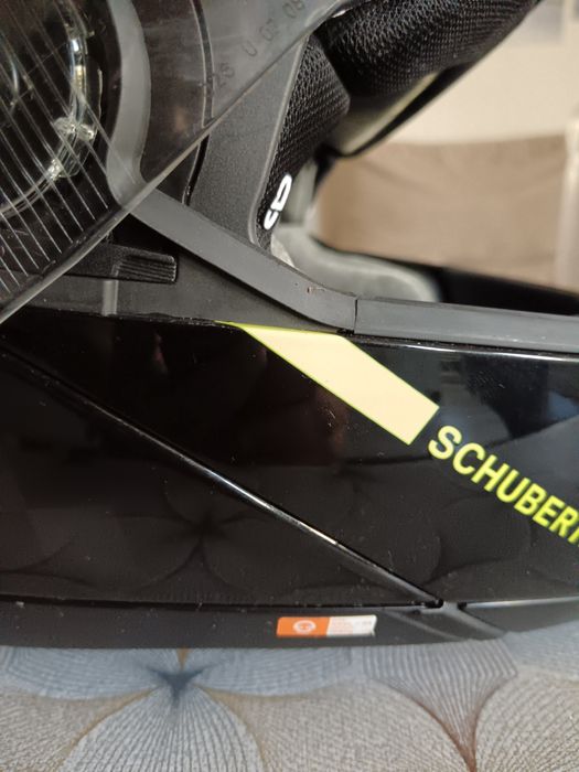 Каска Schuberth C4Pro