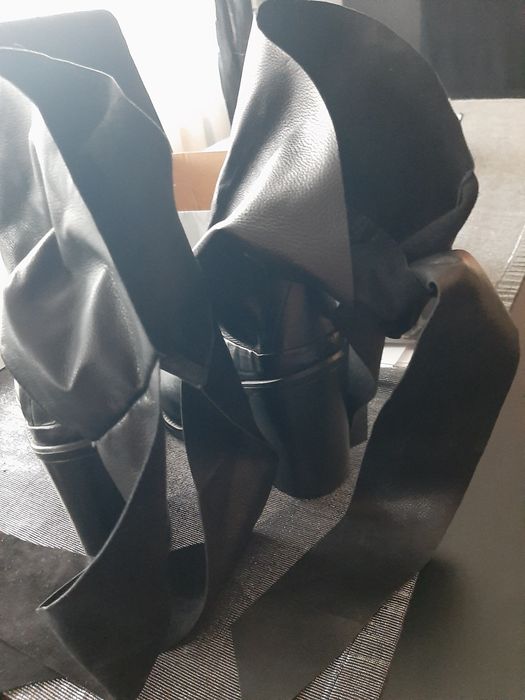 Боти от естествена кожа