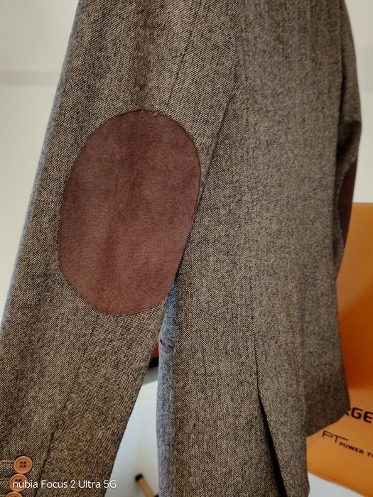 Вълнено сако и блуза Tomy hilfiger