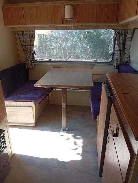 Каравана за къмпинг