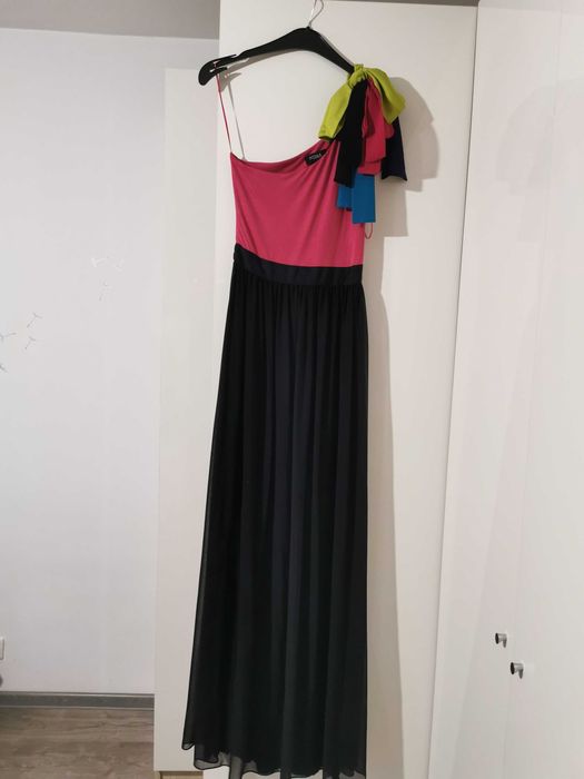 Vand rochie Nissa pentru petrecere, masura S - pret 250 lei