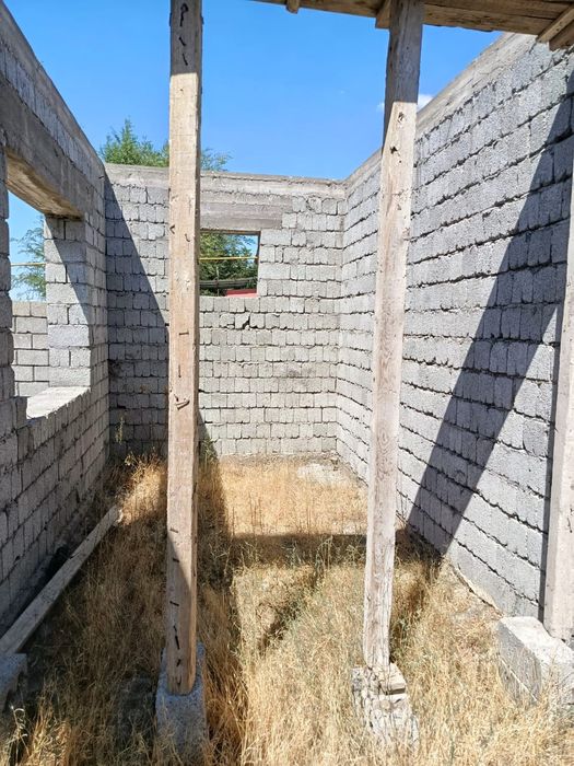 Тез арада толық бітпеген үй сатылады