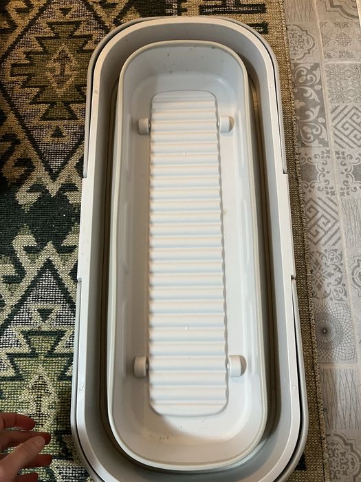 Vând mop cu stoarcere și găleată împachetabilă