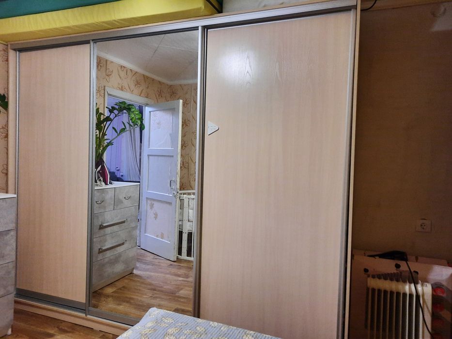 Продам шкаф купе