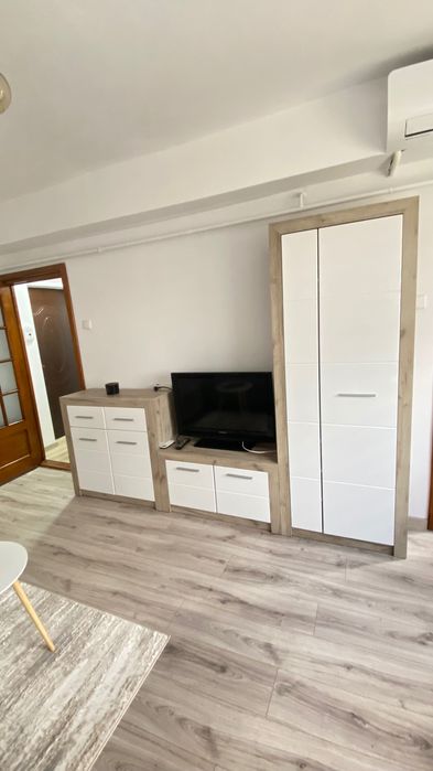 Închiriez garsonieră central în buzau