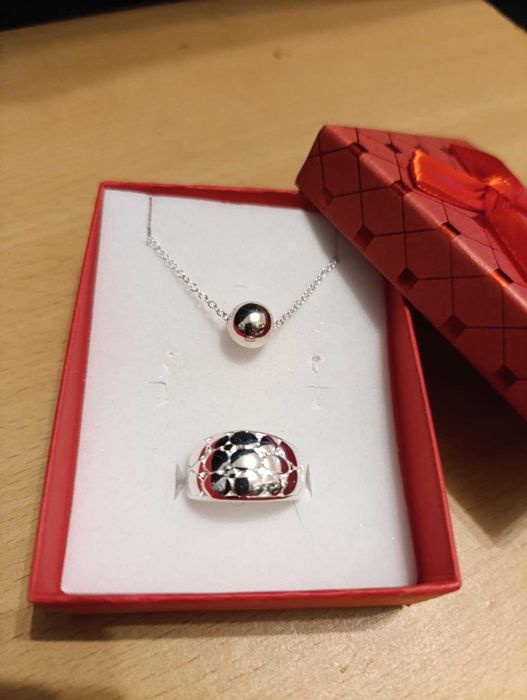 Супер разпродажба! Сребърен, дамски комплект в кутия.