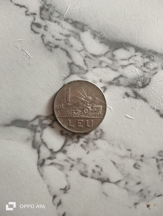 Vând moneda de 1 leu anul 1966 și de 5 lei anul 1993