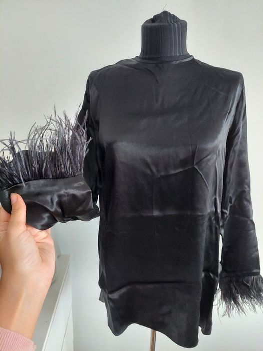 Bluza cu pene zara noua xs/s