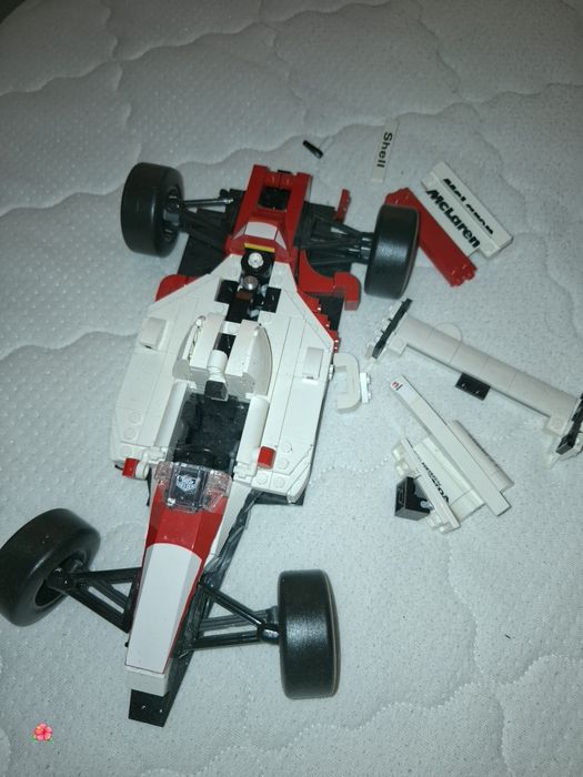 LEGO Technic McLaren Formula 1 42141