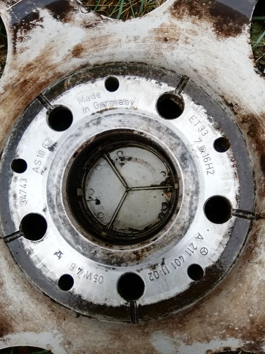 Продам диски на мерседес