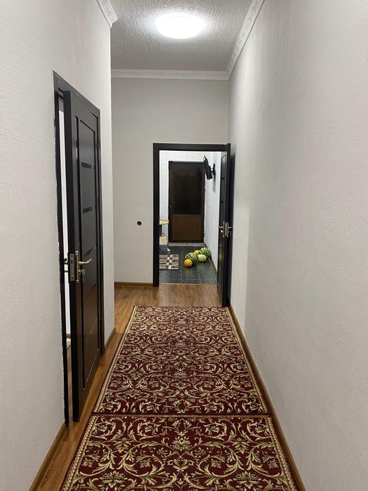 Яхши коттедж сотилади срочно