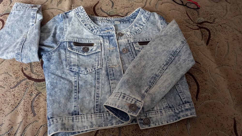 Джинсовая куртка