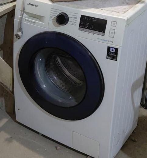 Срочно продам стиральную машинку, холодильник, телевизор смарт