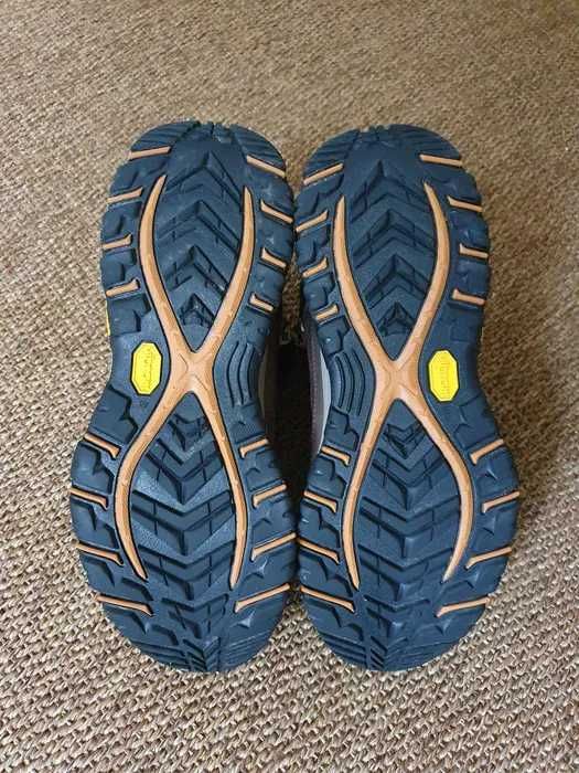 Ghete  bocanci impermeabile  Columbia 42.5