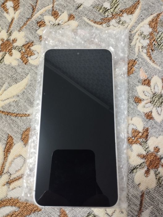 Продам телефон Samsung Galaxy S24