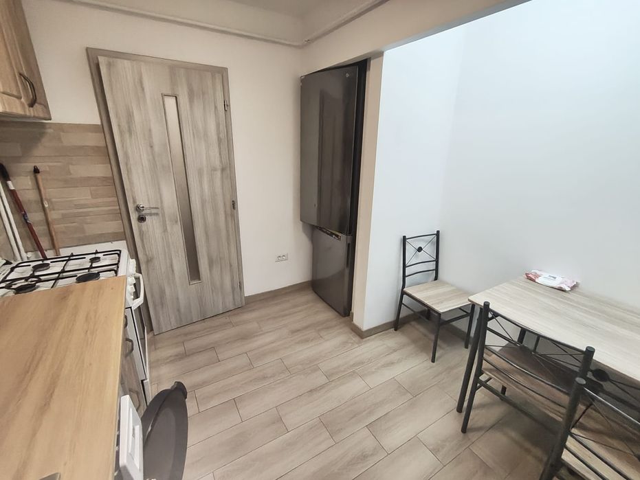 Proprietar închiriez apartament renovat