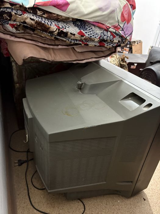 Телевизор LG flatron