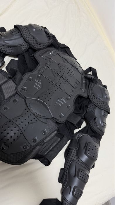 Casca moto Vemar + manusi + protectie corp