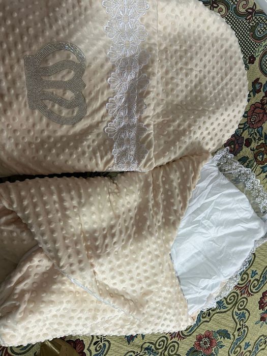 Продается детский конверт для выписки