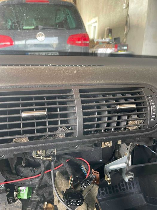 Смяна на радиаторче на парно и облепяне на клапи