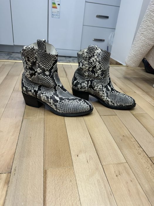 Botine  de Piele nr 38