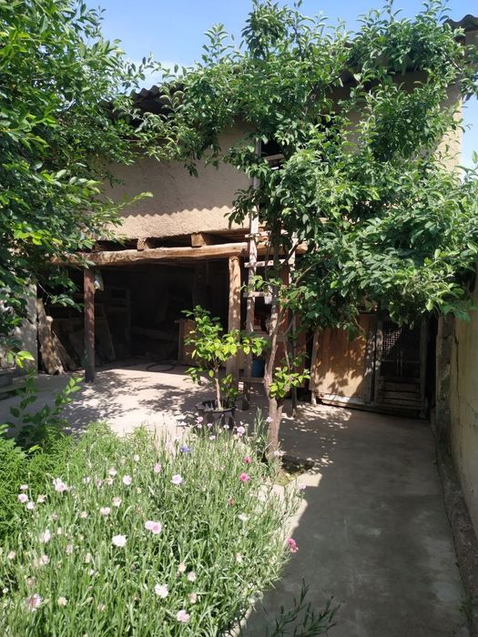 Ховли (коттедж) сотилади