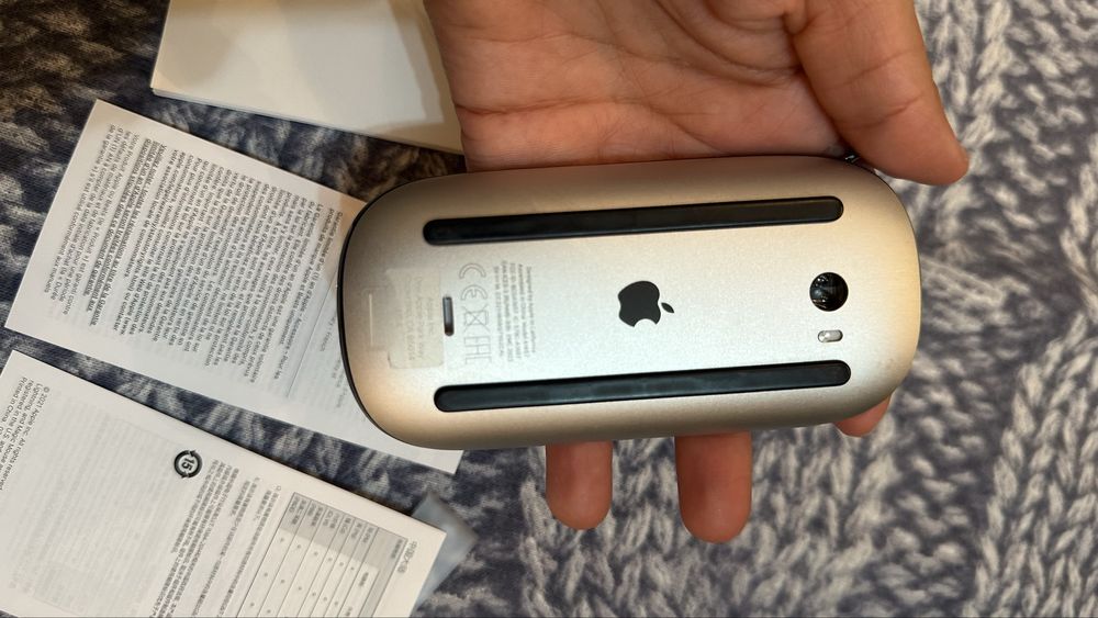 aplle Magic Mouse мышка для макбука. черная б/у