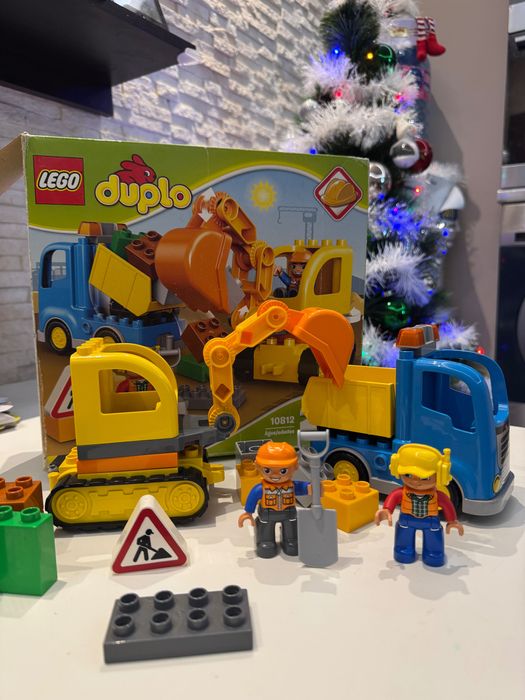 Lego DUPLO 10812,
10950,
10945,
10946,
10833,
10838